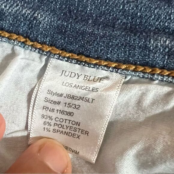 Judy Blue Boyfriend Fit Light Blue Wash Distressed Paint Speckle Jeans Sz 15/32 - Picture 10 of 12